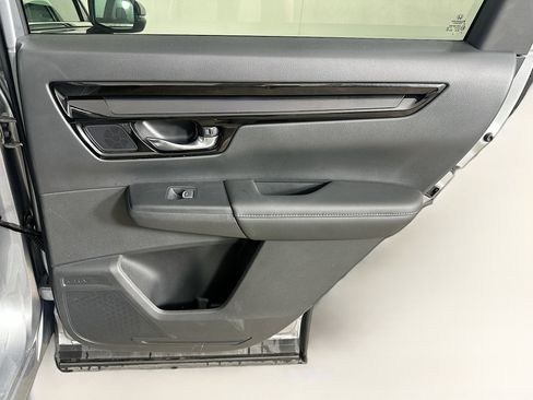 Used 2025 Honda CR-V EX-L image 30