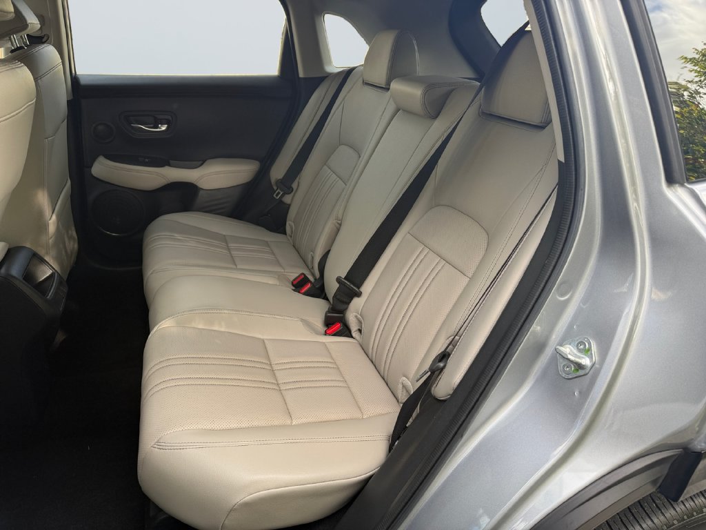 Used 2024 Honda HR-V EX-L image 13