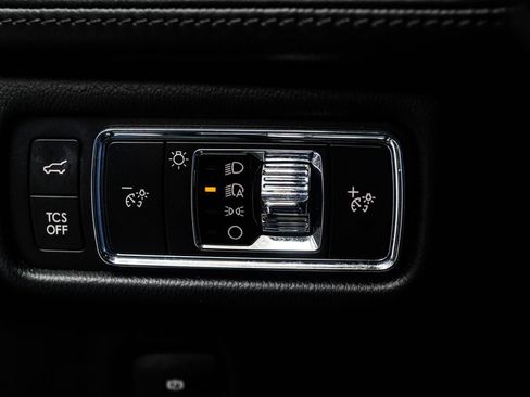 Used 2022 Lincoln Nautilus Reserve w/ Equipment Group 201A AWD/4WD image 32