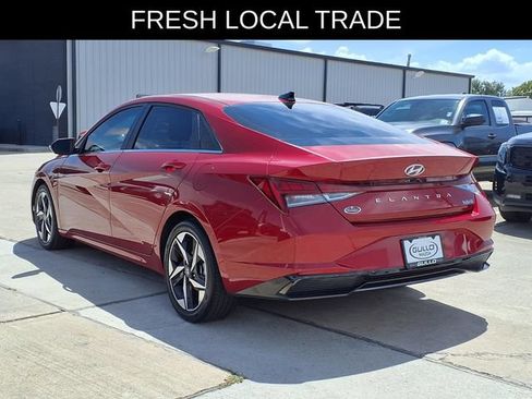Used 2023 Hyundai Elantra Limited w/ Cargo Package FWD image 7