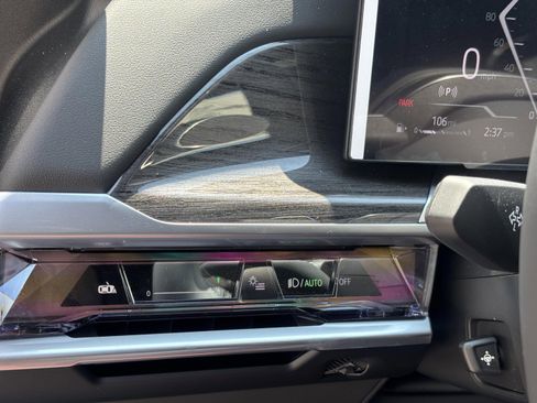 New 2026 BMW 760i xDrive w/ Executive Package AWD/4WD image 12
