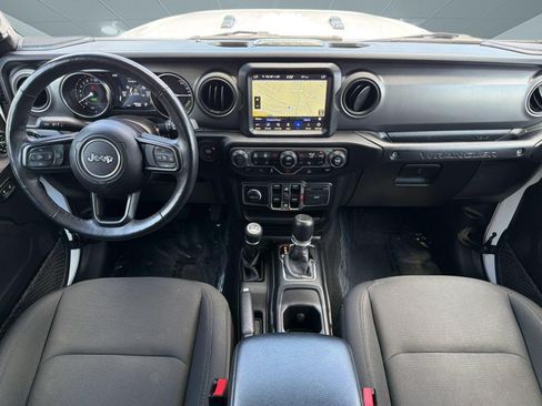 Used 2023 Jeep Wrangler Unlimited w/ Cold Weather Group AWD/4WD image 15