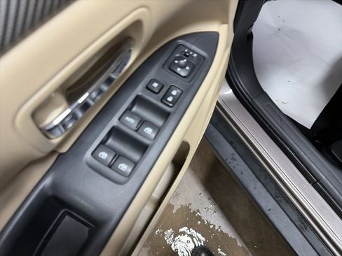 Used 2018 Mitsubishi Outlander SE image 24