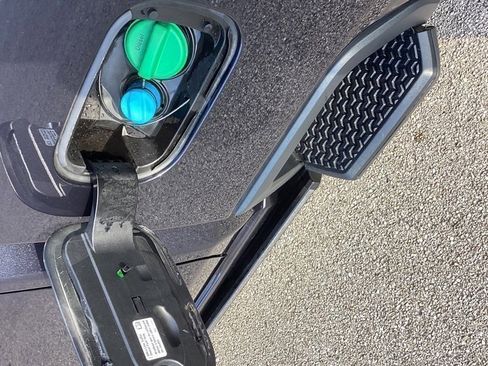 Used 2024 GMC Sierra 2500 Denali w/ Denali Reserve Package image 17