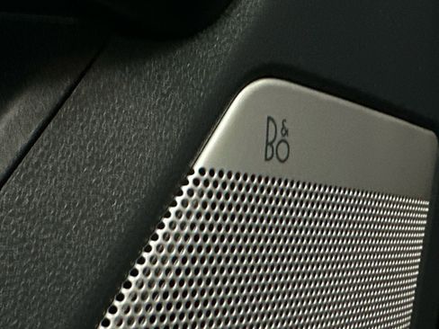 Used 2023 Ford F150 Platinum image 39