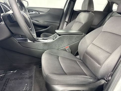 Used 2020 Chevrolet Malibu LT FWD image 5