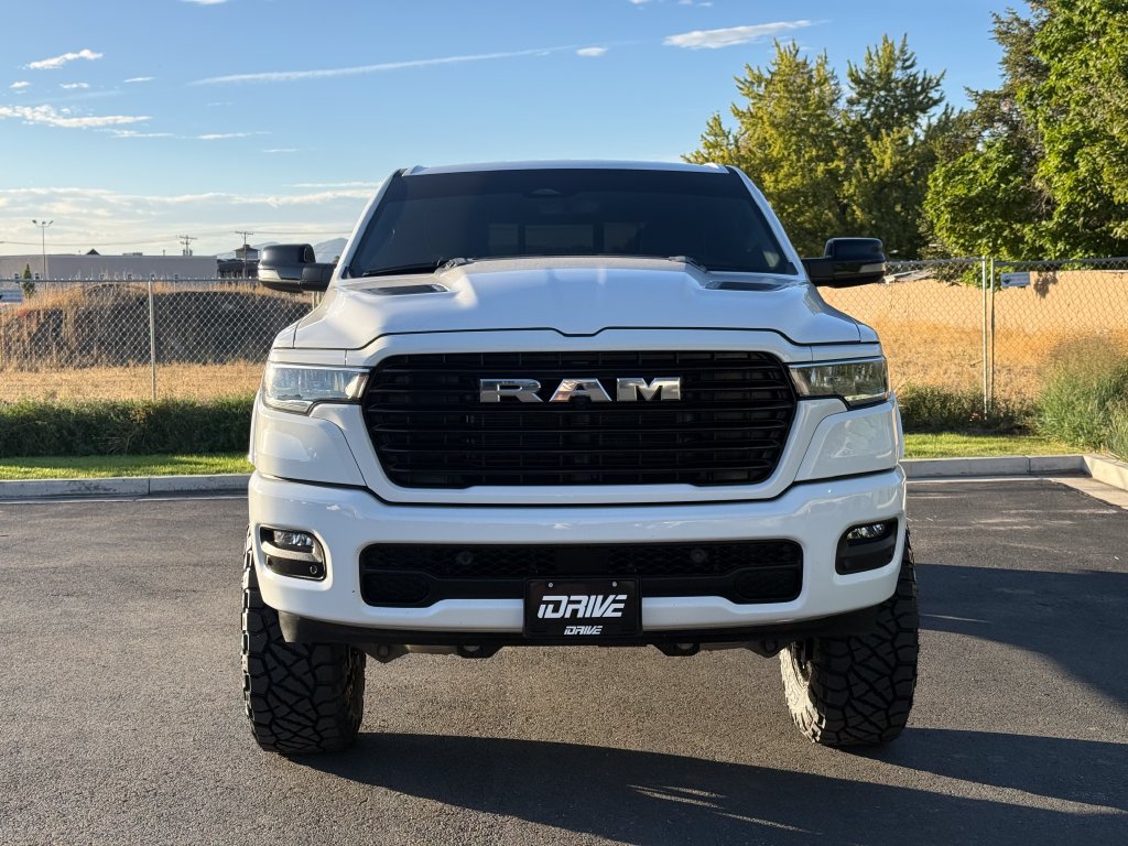 Used 2025 RAM 1500 Laramie w/ Sport Appearance Package AWD/4WD image 5