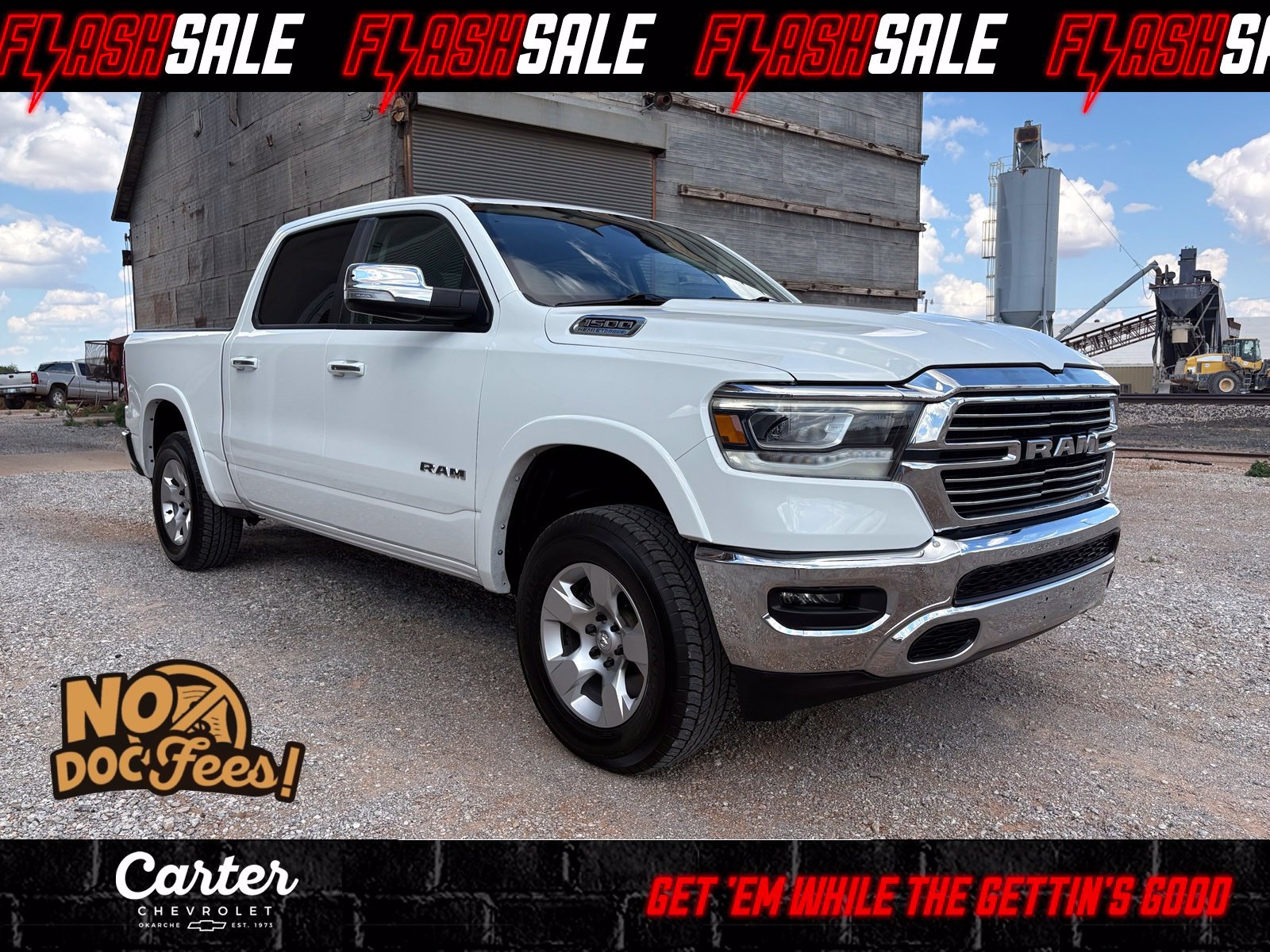 Used 2022 RAM 1500 Laramie AWD/4WD image 1