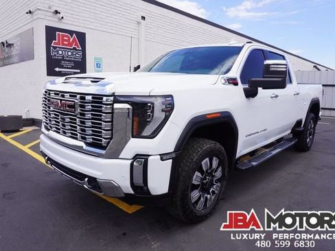 Used 2024 GMC Sierra 2500 Denali w/ Denali Reserve Package AWD/4WD image 6
