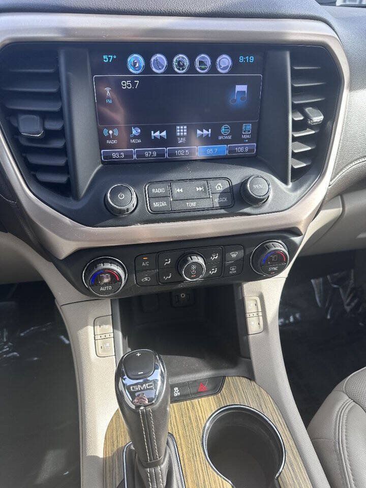 Used 2019 GMC Acadia Denali w/ LPO, Floor Liner Package FWD image 18