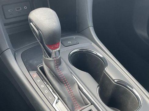 Used 2022 Chevrolet Equinox RS image 25