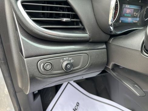 Used 2022 Buick Encore Preferred w/ Safety Package image 13