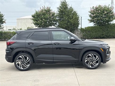 New 2026 Chevrolet TrailBlazer RS w/ Convenience Package image 3