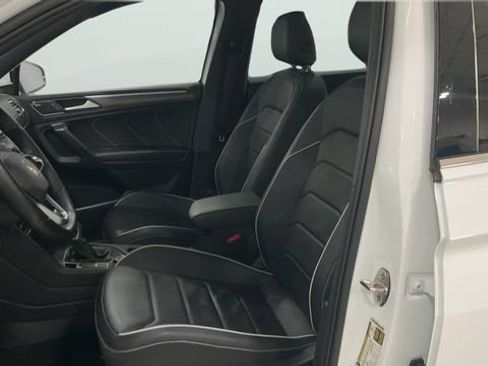 Certified 2023 Volkswagen Tiguan SEL R-Line AWD/4WD image 19
