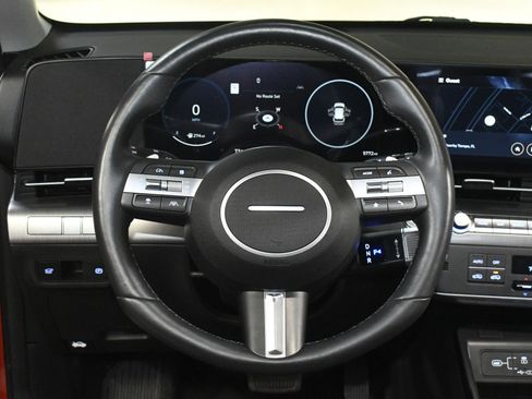 Used 2024 Hyundai Kona Limited image 23