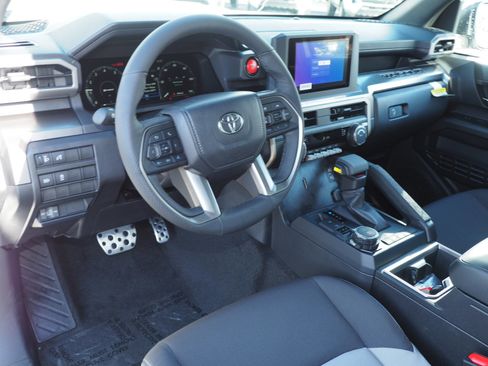 New 2025 Toyota Tacoma TRD Sport image 7