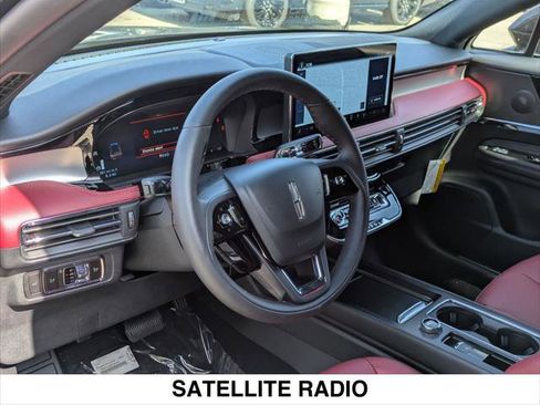 New 2025 Lincoln Corsair Reserve image 7