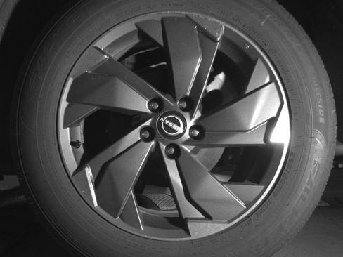 Used 2025 Nissan Rogue SV FWD image 14