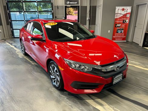 Used 2018 Honda Civic EX image 1