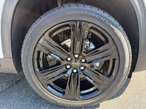 Used 2024 GMC Acadia Elevation w/ Black Edition AWD/4WD image 18