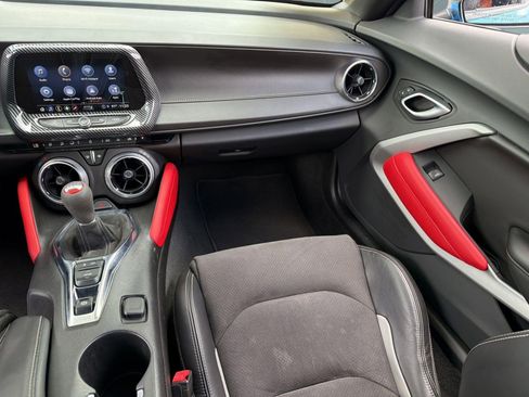 Used 2022 Chevrolet Camaro SS RWD image 27