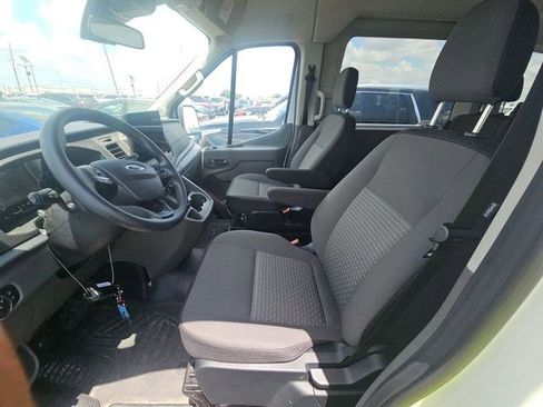 Used 2022 Ford Transit 350 XLT RWD image 5