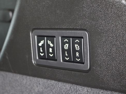 Used 2023 Cadillac XT6 Sport w/ Technology Package image 29