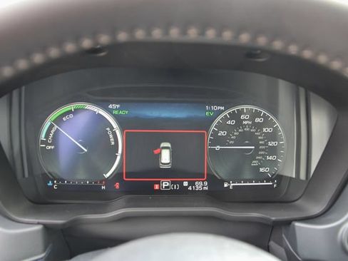 Used 2025 Subaru Forester Premium AWD/4WD image 23