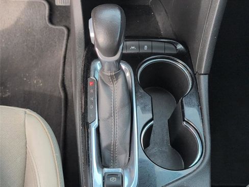 Used 2020 Buick Encore GX Preferred image 16