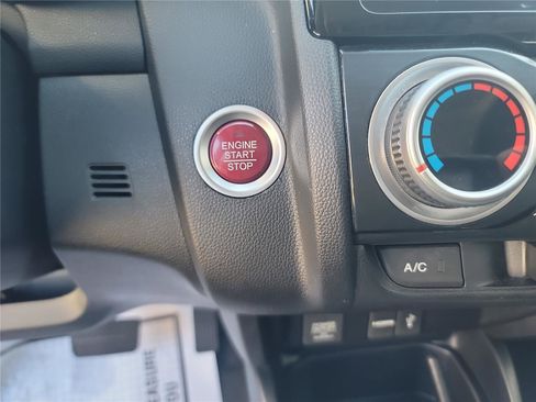 Used 2015 Honda Fit EX image 17