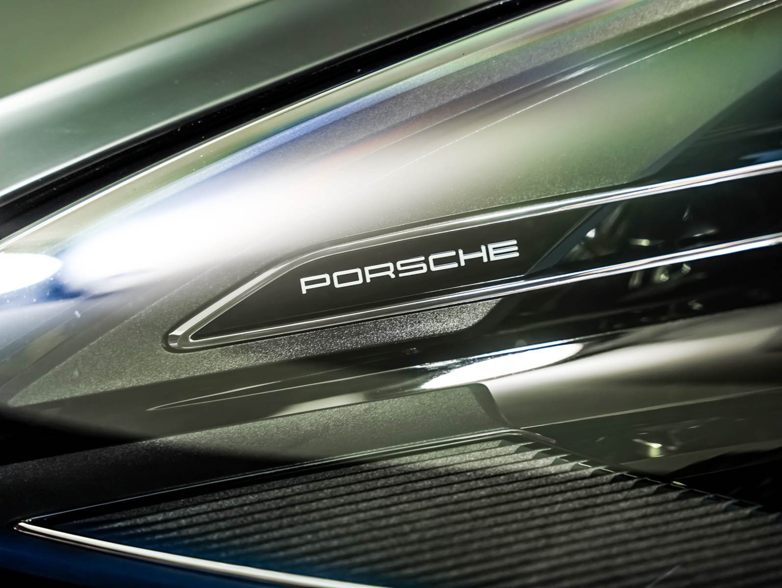 Certified 2026 Porsche Macan S AWD/4WD image 31
