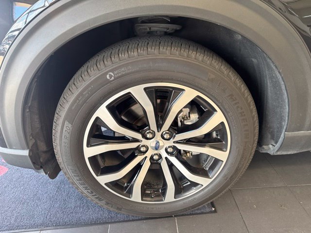 Used 2025 Ford Explorer ST-Line RWD image 2