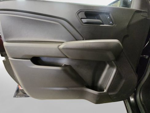 Certified 2025 Chevrolet Colorado Trail Boss w/ Midnight Edition AWD/4WD image 15