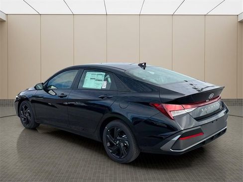 New 2026 Hyundai Elantra Sport image 4