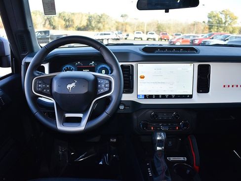 New 2025 Ford Bronco Heritage Edition image 18