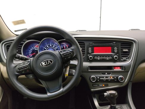 Used 2015 Kia Optima LX image 22