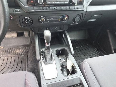 Used 2025 Nissan Frontier S image 18