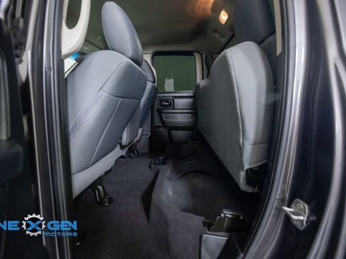 Used 2018 RAM 1500 Express w/ Express Value Package AWD/4WD image 27