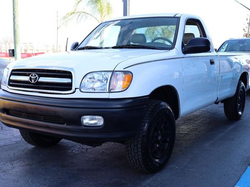 Used 2002 Toyota Tundra 2WD Regular Cab image 2