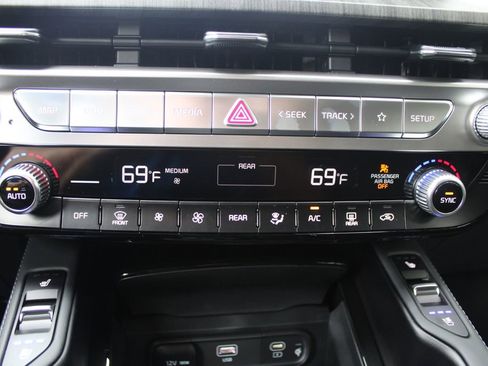 New 2025 Kia Telluride EX image 40