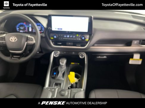 Used 2026 Toyota Grand Highlander FWD image 20