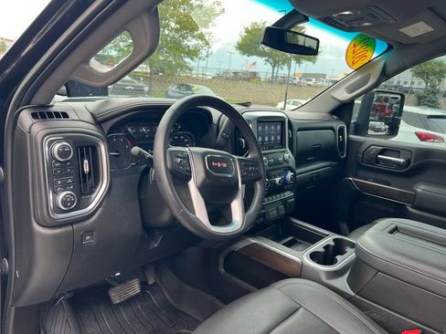 Used 2022 GMC Sierra 3500 SLT w/ SLT Convenience Package AWD/4WD image 20