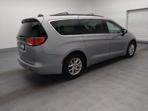 Used 2021 Chrysler Voyager Lxi FWD image 10