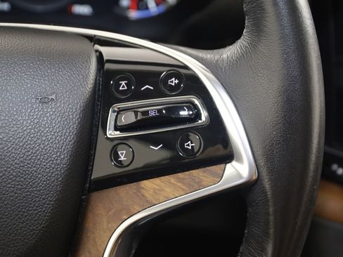 Used 2019 Cadillac Escalade Premium Luxury AWD/4WD image 38