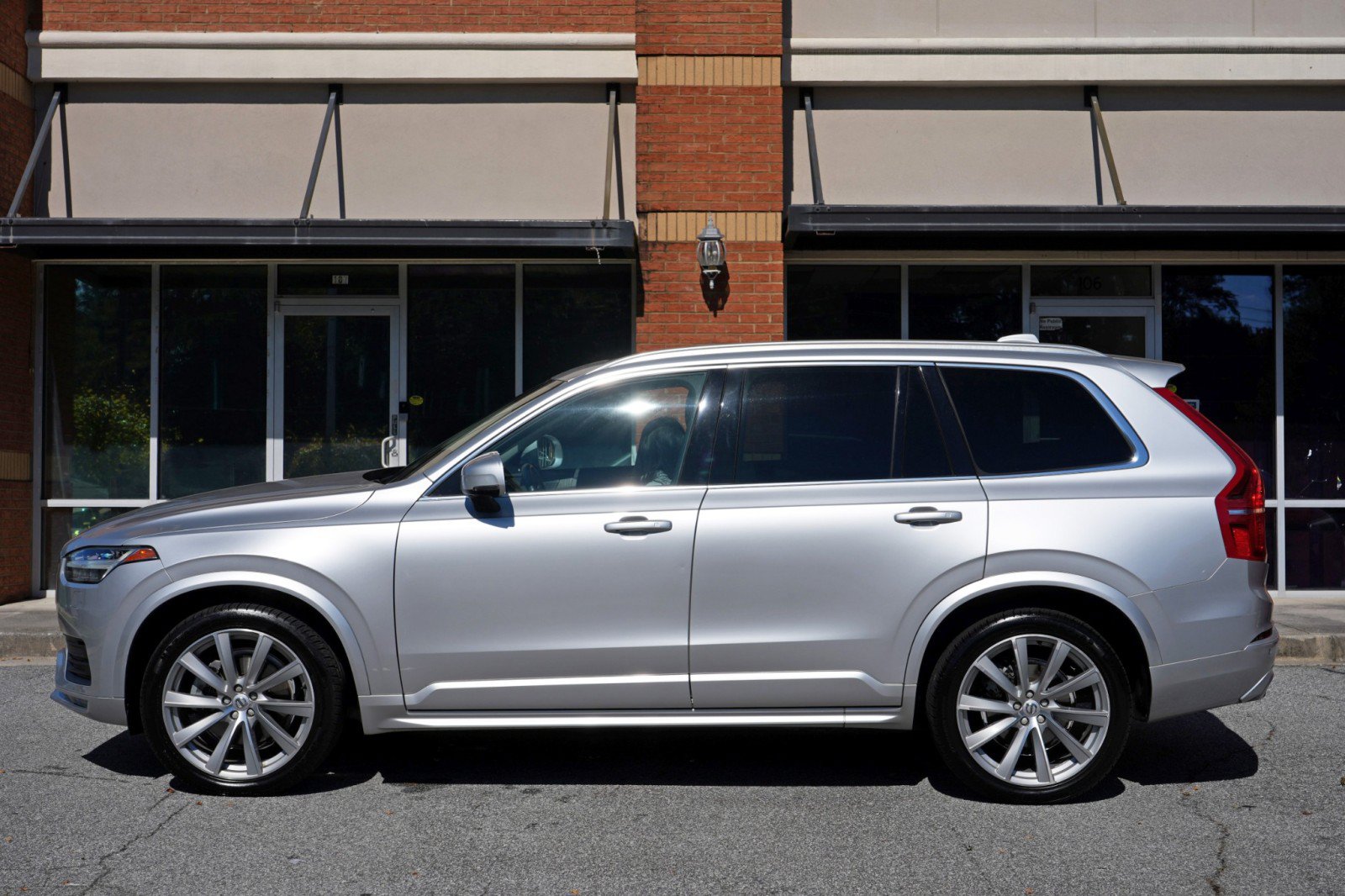Used 2020 Volvo XC90 T6 Momentum AWD/4WD image 48