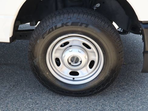 Used 2023 Ford F350 XL AWD/4WD image 10