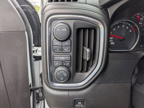 Used 2020 Chevrolet Silverado 1500 LT w/ All-Star Edition AWD/4WD image 12
