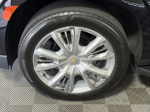 Used 2023 Chevrolet Tahoe High Country AWD/4WD image 12