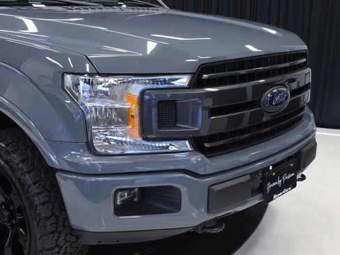 Used 2019 Ford F150 XLT w/ Equipment Group 302A Luxury AWD/4WD image 9