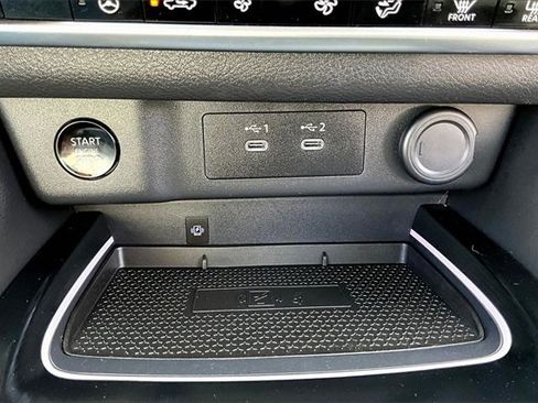 Certified 2024 Nissan Rogue SL image 16